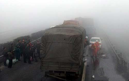 校长现场吃瓜事件