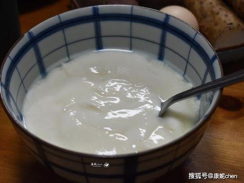 早餐吃酸奶哈密瓜,清新营养，开启美好一天  第3张